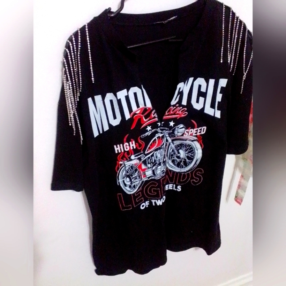 Shein motorcycle v neck cut tee